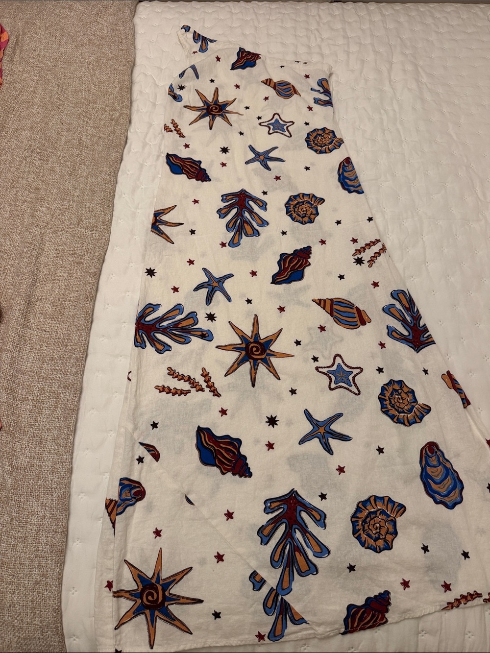 C&C California White Bedding Throw with Blue and Brown Shells